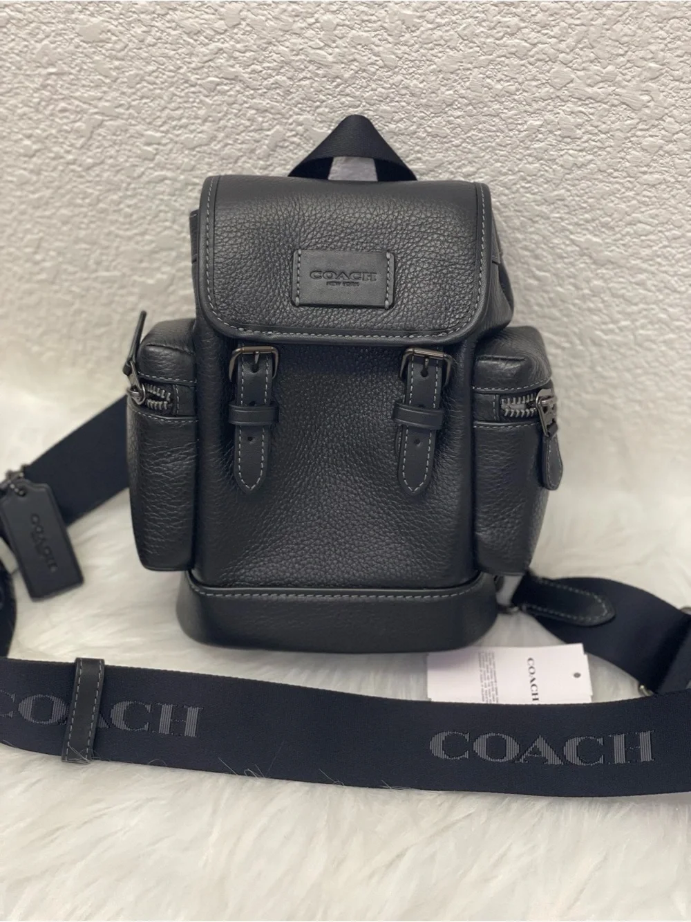 NWT Coach Sprint Sling Pack Leather CBF63 in Black